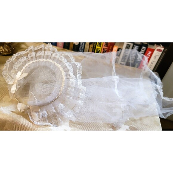 First HOLY COMMUNION/ Flower Girl Veil Headpiece Overlapping Tulle Lace VTG '50s - Picture 7 of 16